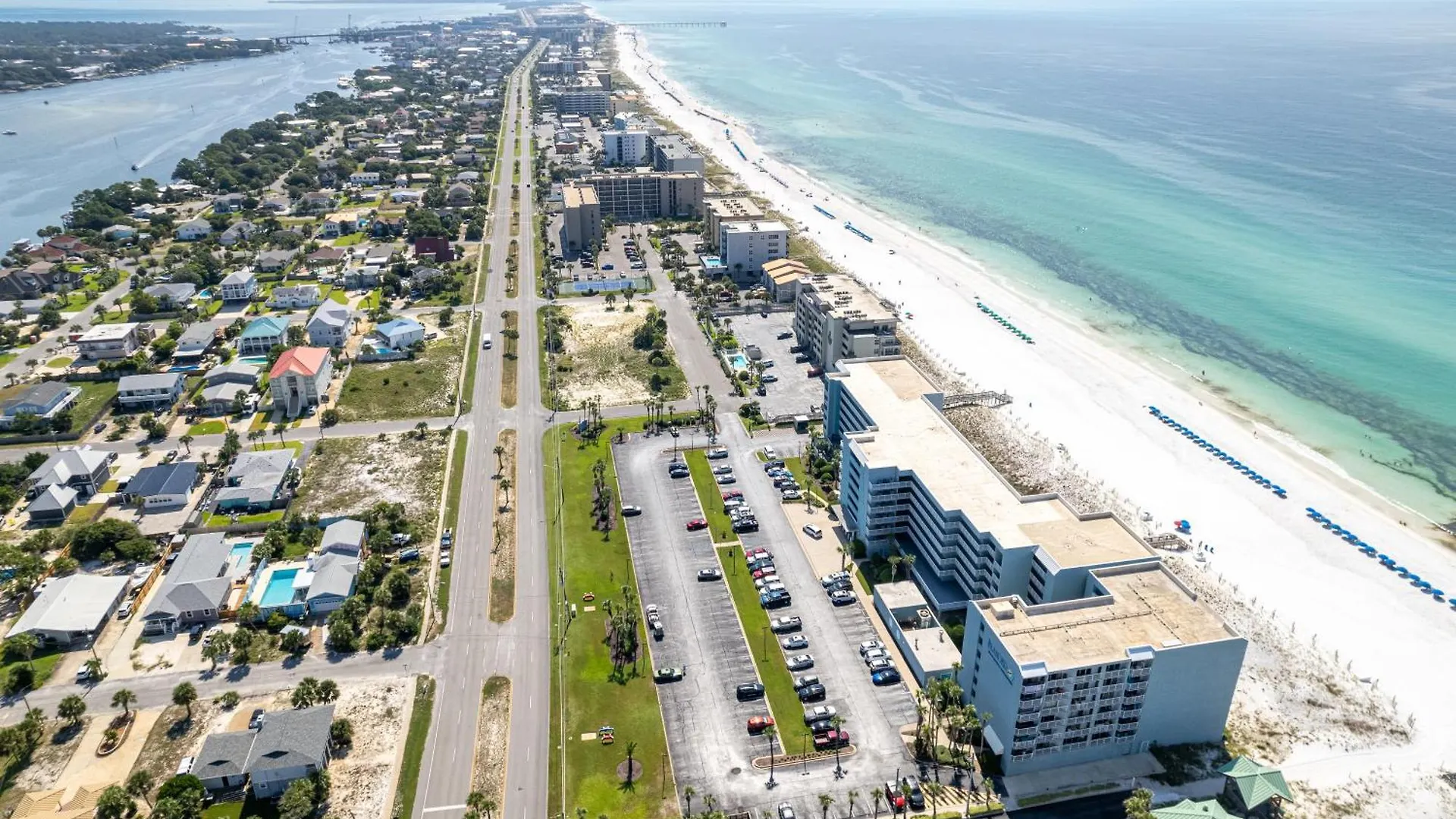 Sandpiper Cove 2119- By Holiday Isle Properties Destin 0*,  United States